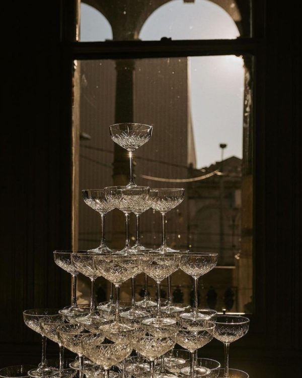 40 Timeless Event Design Ideas for an Elegant & Classic Wedding