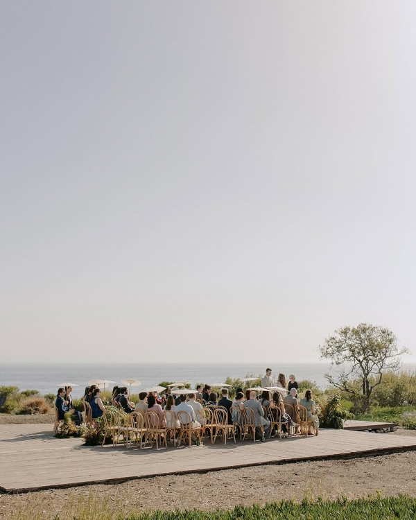 Experts Reveal the 8 Signs a Wedding Vendor Isn’t the Right Match