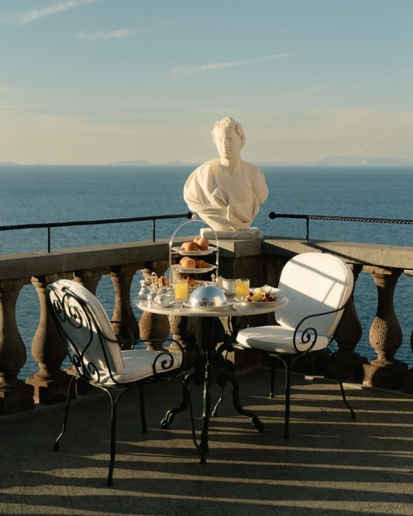 Wedding Budget Blown? Here's 7 Clever Ways to Plan a Luxury Honeymoon for Less