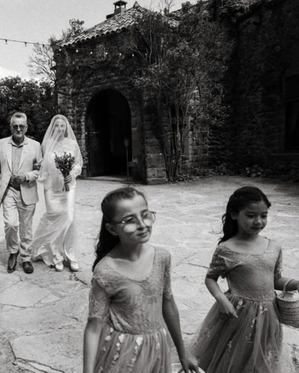 10 Creative Ways to Include Siblings and Family in Your Wedding