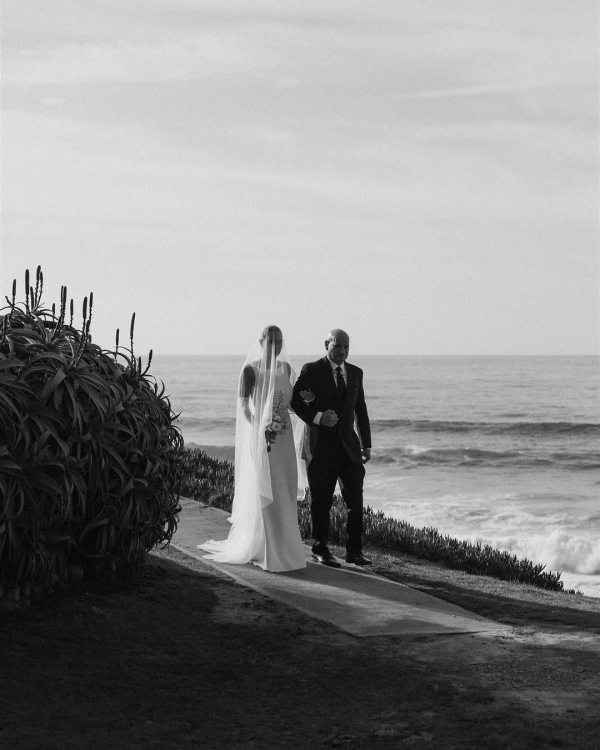 8 Expert Tips on How to Make Your Wedding Photos Feel Like ‘You’