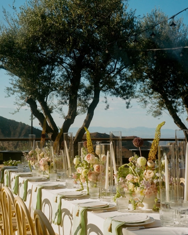 Wedding Florist in the USA | Wedding Decorators, Flower Arrangements in America | Bouquet For Bride