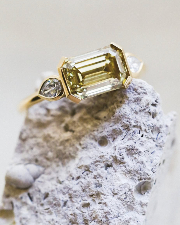 A Complete Guide to Yellow Diamond Engagement Rings