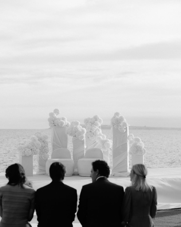 Experts Reveal the 8 Signs a Wedding Vendor Isn’t the Right Match