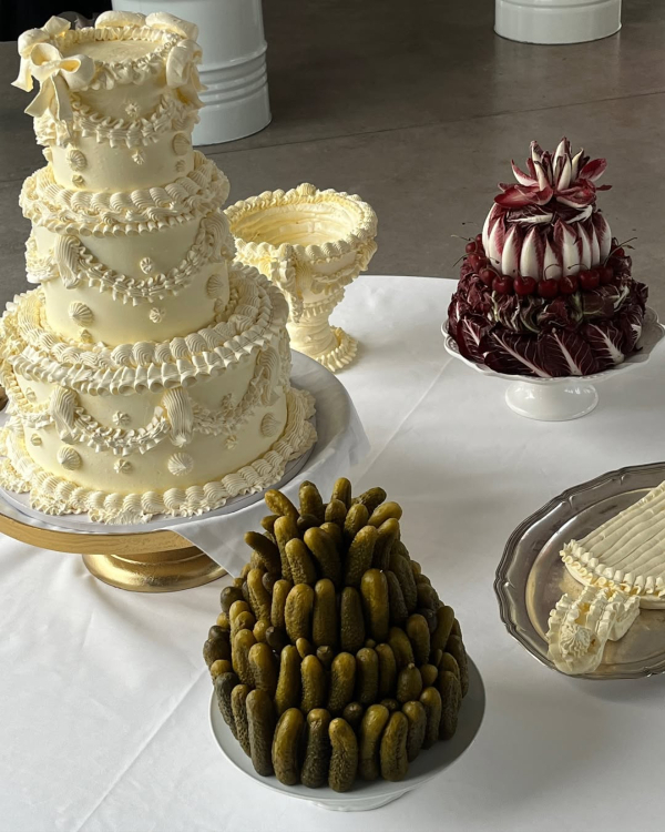 7 Unique Wedding Appetizers and How to Serve Them