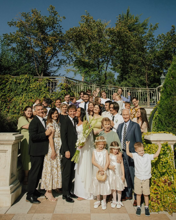 10 Creative Ways to Include Siblings and Family in Your Wedding