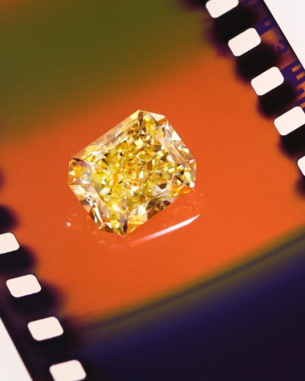 A Complete Guide to Yellow Diamond Engagement Rings