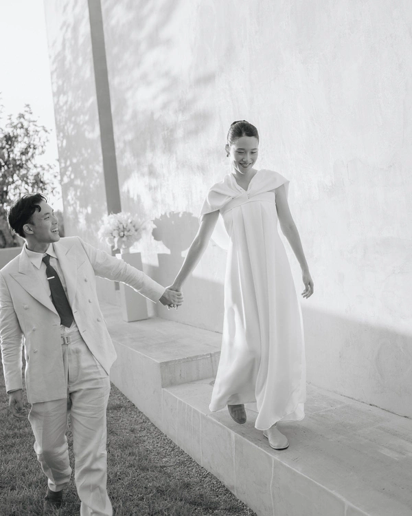 A Designer's Chicly Curated Wedding at Neuendorf House in Mallorca — photo 1