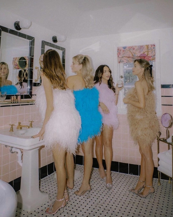 How to Plan a Bachelorette Party | Planning Guide | Who Pays | Can a Bride Plan Her Own Bachelorette Party