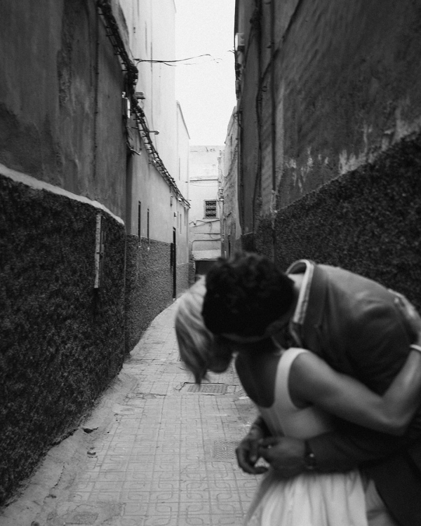 Romantic Anniversary Ideas | Ways to Celebrate Anniversary Date | Things to Do For Anniversary For Couple