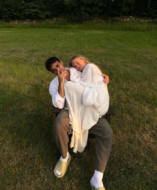 Romantic Anniversary Ideas | Ways to Celebrate Anniversary Date | Things to Do For Anniversary For Couple