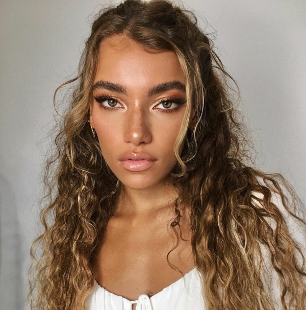 Beauty Isabella Quinn