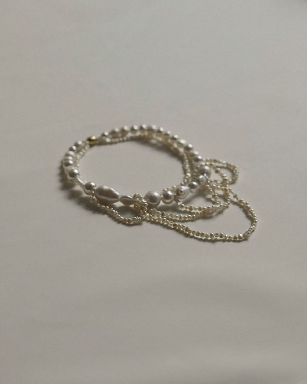 11 Best Brands for Wedding Accessories | Unique, Unusual Bridal Accessories