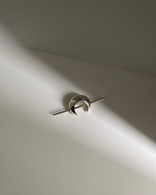 11 Best Brands for Wedding Accessories | Unique, Unusual Bridal Accessories