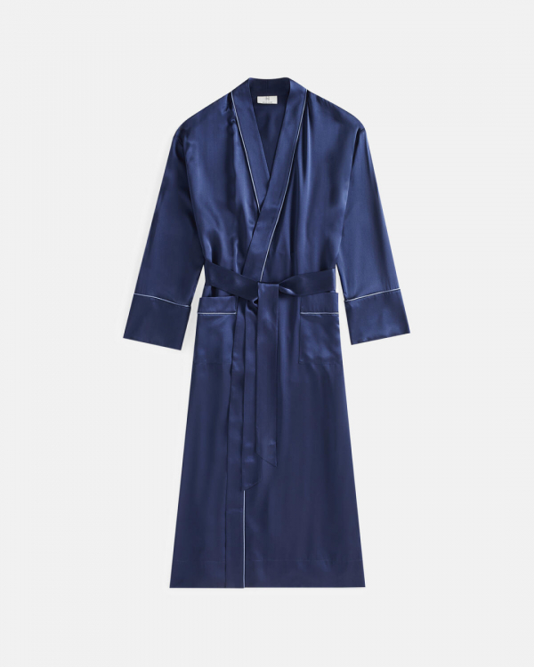 Anniversary Years Themes | Tradition and Modern Anniversary Gift Ideas | Milestone Wedding Anniversary Gifts