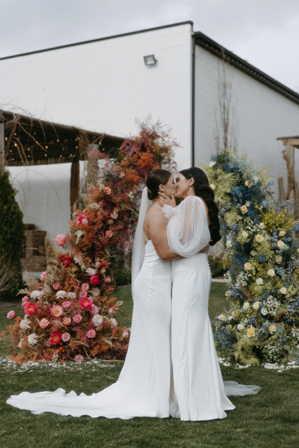 Elevated Garden Party Wedding in Picturesque Utah | Interview with Brides: Exploring Dating, Engagement, and Wedding Preparation