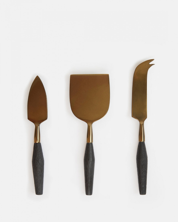 Anniversary Years Themes | Tradition and Modern Anniversary Gift Ideas | Milestone Wedding Anniversary Gifts