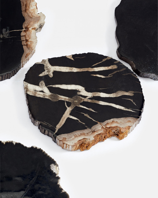 Anniversary Years Themes | Tradition and Modern Anniversary Gift Ideas | Milestone Wedding Anniversary Gifts