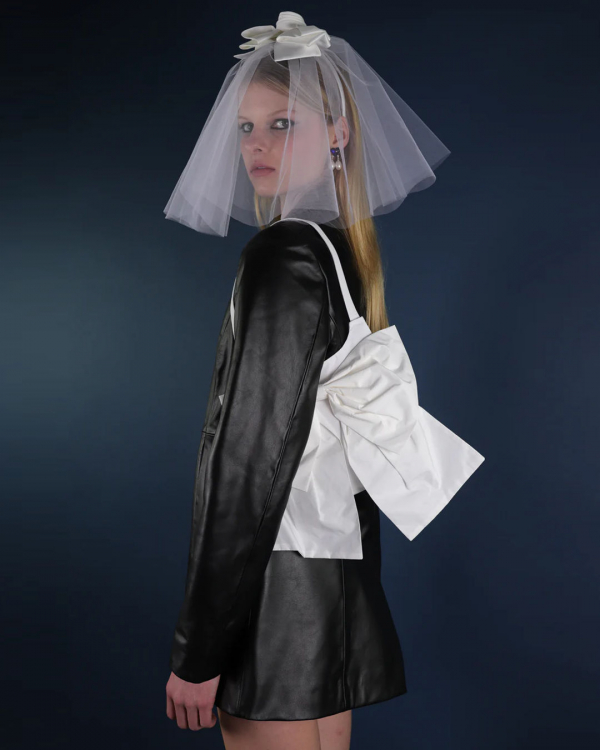 11 Best Brands for Wedding Accessories | Unique, Unusual Bridal Accessories