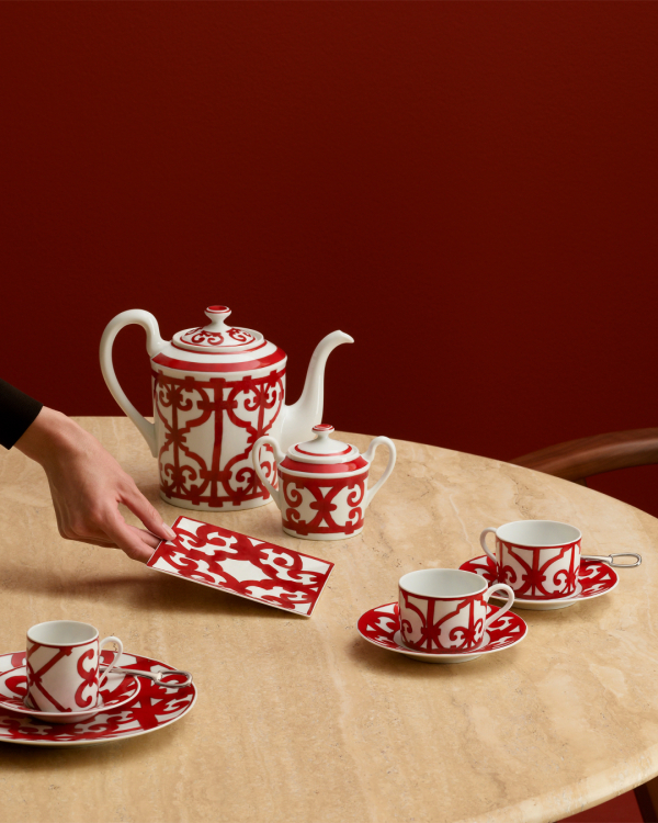 Anniversary Years Themes | Tradition and Modern Anniversary Gift Ideas | Milestone Wedding Anniversary Gifts