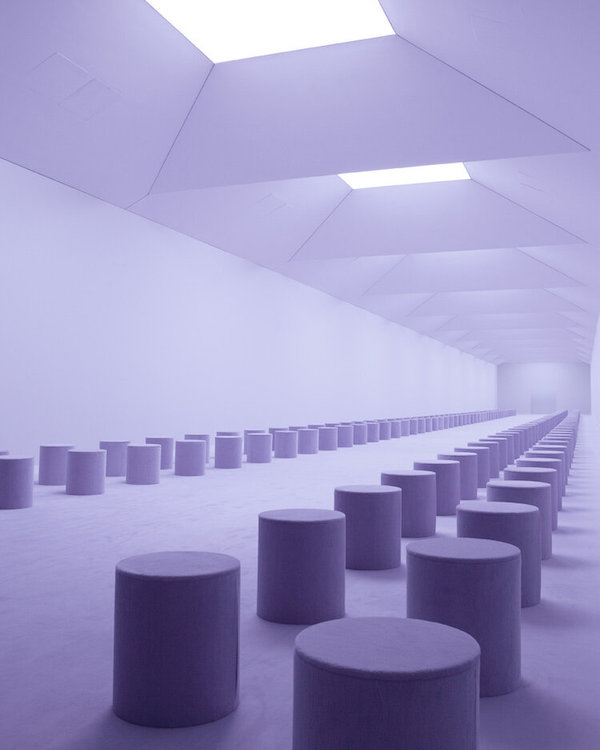 Trend: Cubist Shapes for Ceremony Seats