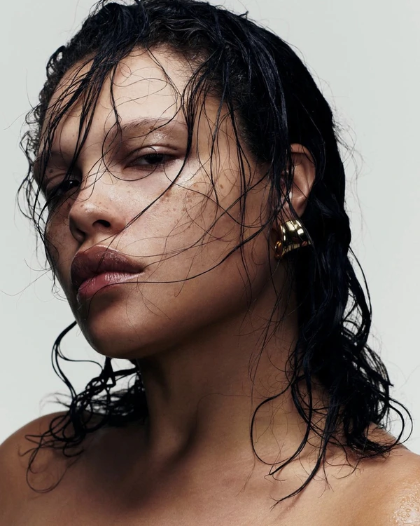 Essential Tips for Sweat-Proof Summer Makeup — photo 2