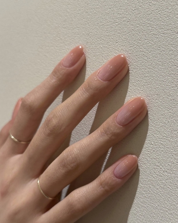 Minimalist Nail Designs for Bridal Inspiration | Elegant Nails Ideas For Wedding | Bridal Nails