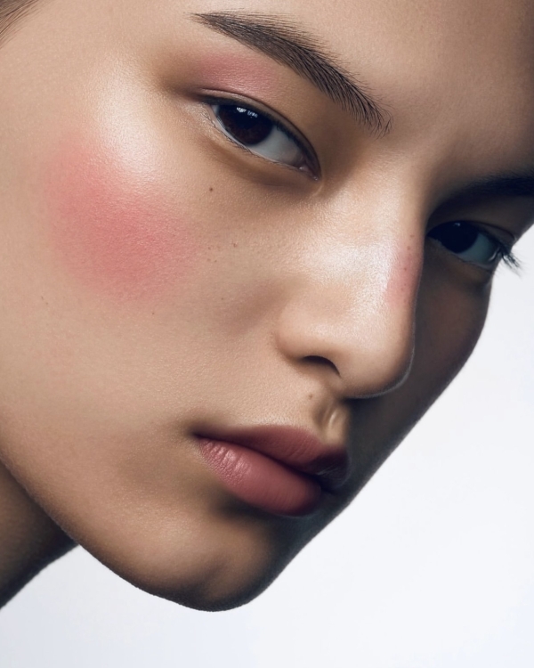 Guide to Creating a Beautiful Pink Makeup | Blushing Pink Makeup Look