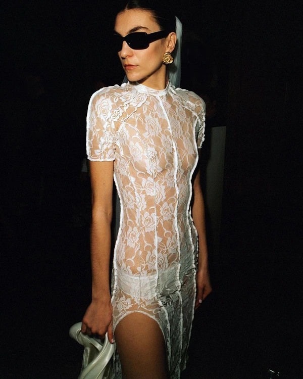 Trend: Naked Wedding Dresses — photo 1