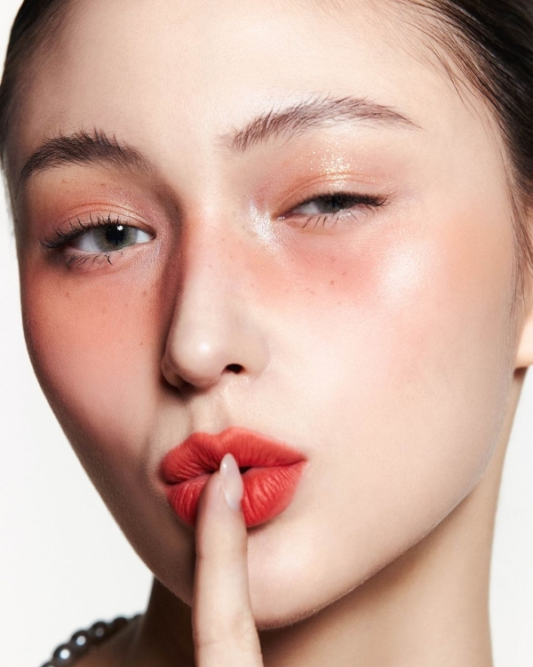 6 Easy Steps to Keep Your Lipstick Last