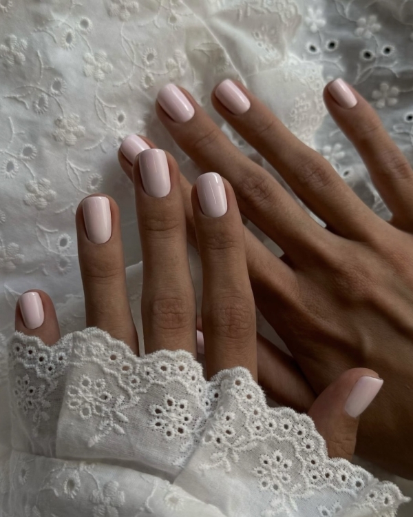 Minimalist Nail Designs for Bridal Inspiration | Elegant Nails Ideas For Wedding | Bridal Nails