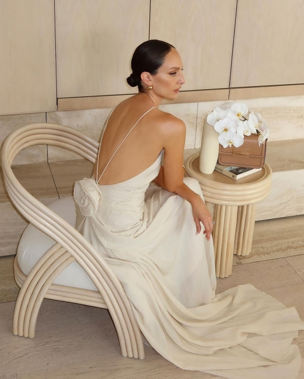 13 Fashion Influencers for Chic Bridal Style