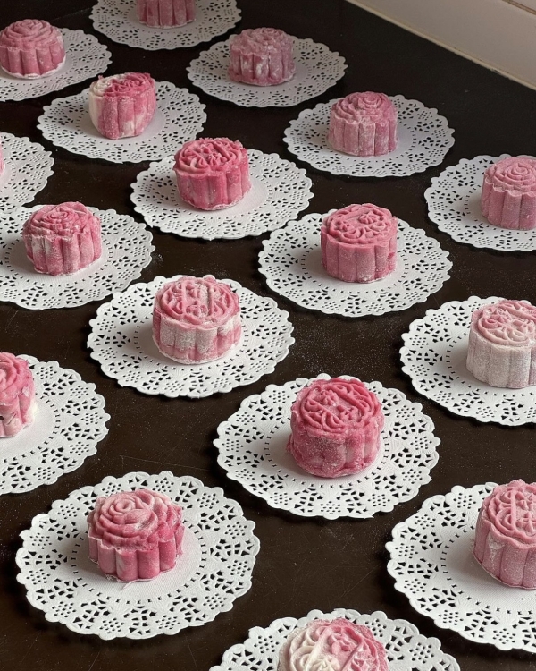 Pink Wedding Cake & Dessert Ideas