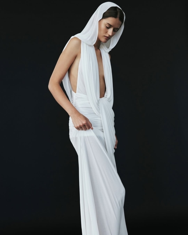 30 Chic Bridal Dresses Under $4,000