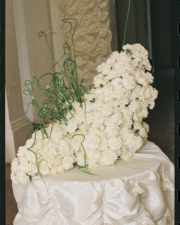 A Vintage-Infused Verona Wedding Dripping With Roses, Silk & Italian Romance