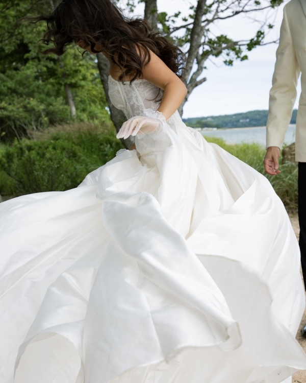 A Stylish Vintage Wedding on Long Island’s North Fork