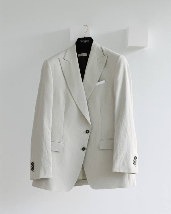 A Mediterranean Sunset Soirée With a Fresh Citrus Sixties Twist