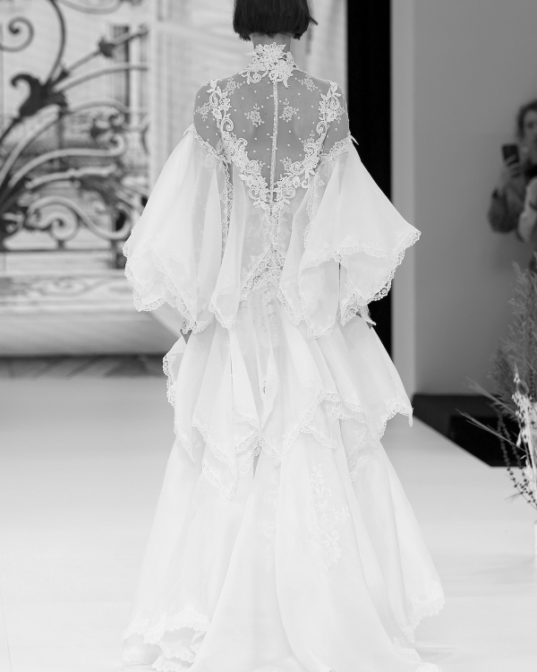 The Boho Revival: 40 Bohemian Wedding Dresses & Accessories for the Modern Bride