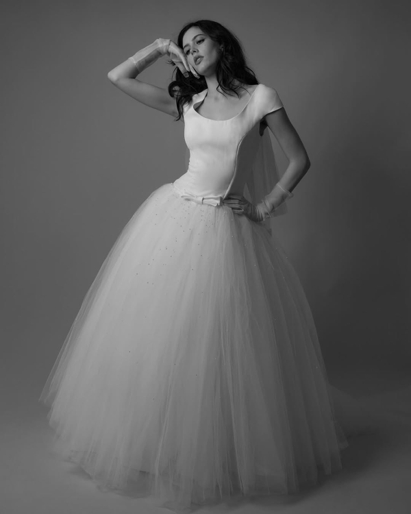 12 Must-Visit Boutiques for Chic Vintage & Archival Designer Wedding Dresses