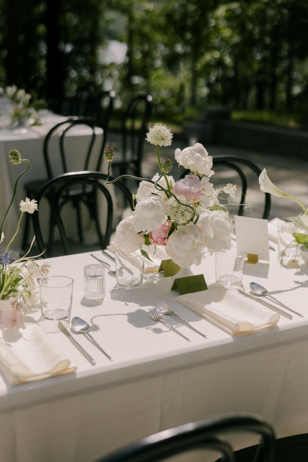 Florists The Flowerslinger