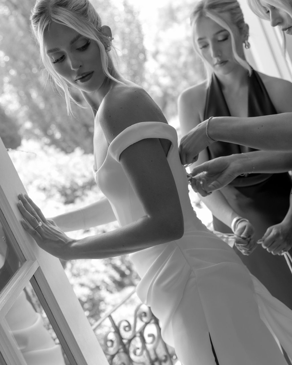45 Must-Have Getting Ready Wedding Photos That Capture the Magic