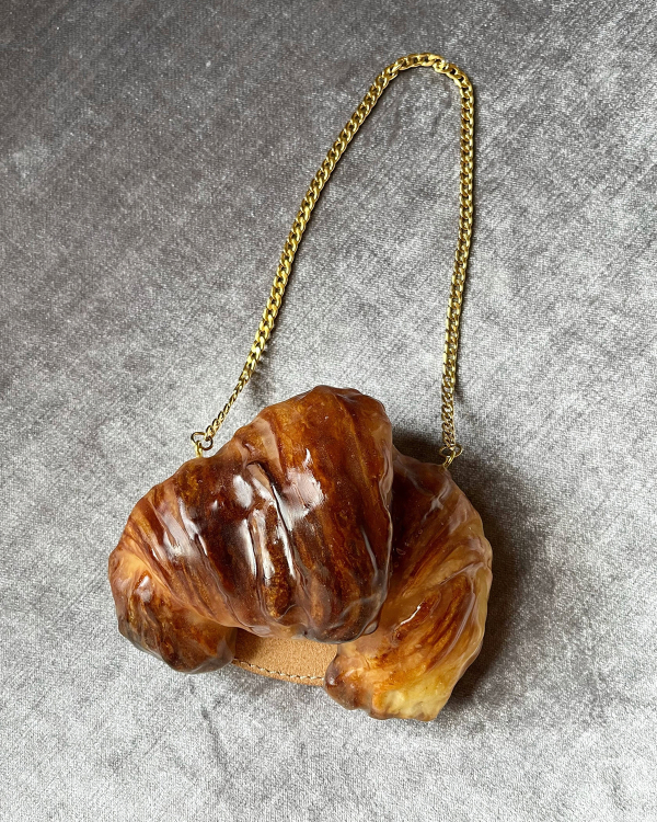 30 Fun & Novelty Clutch Ideas for the Bride Who Wants to Stand Out