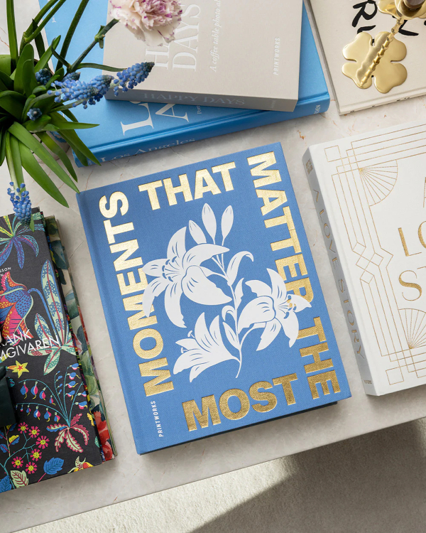 8 DIY Websites to Create a Coffee-Table Worthy Wedding Photobook