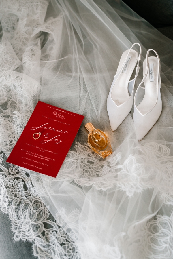 Stationery Signed by Yiana