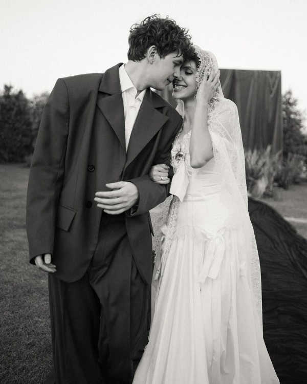 The Boho Revival: 40 Bohemian Wedding Dresses & Accessories for the Modern Bride