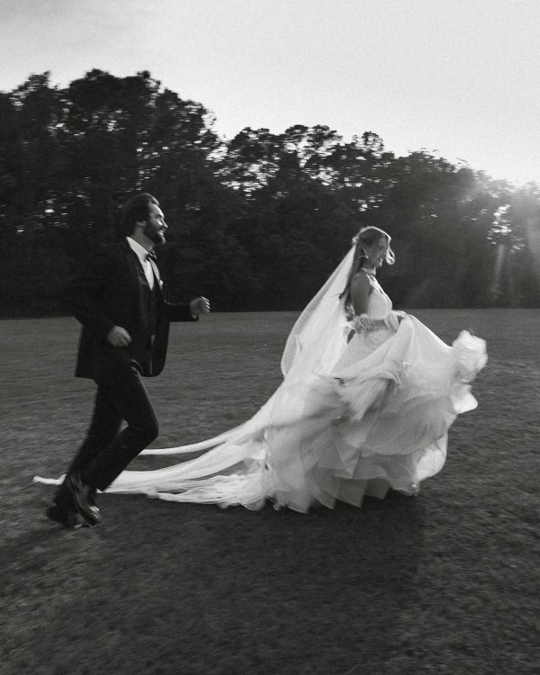 45 Must-Save Cinematic Wedding Photos that Feel Straight Out of a Movie