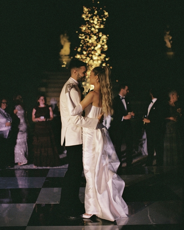 A Vintage-Infused Verona Wedding Dripping With Roses, Silk & Italian Romance