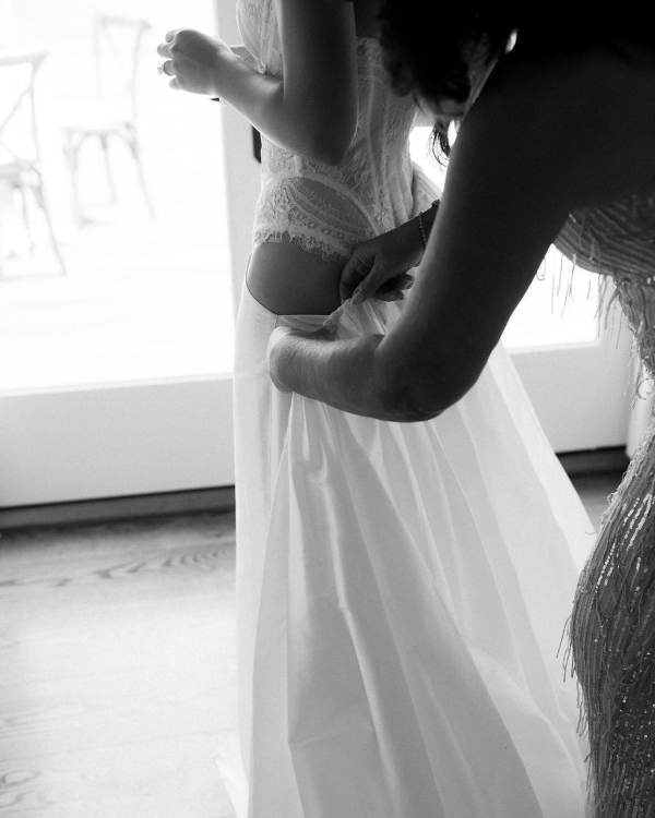 A Stylish Vintage Wedding on Long Island’s North Fork