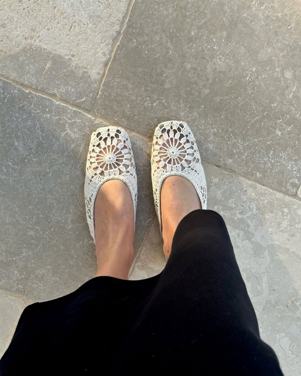 The Boho Revival: 40 Bohemian Wedding Dresses & Accessories for the Modern Bride