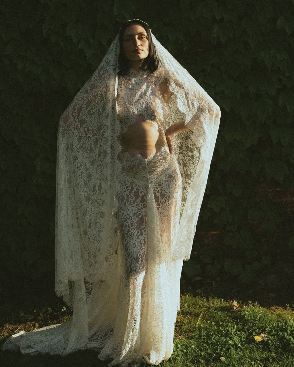 The Boho Revival: 40 Bohemian Wedding Dresses & Accessories for the Modern Bride